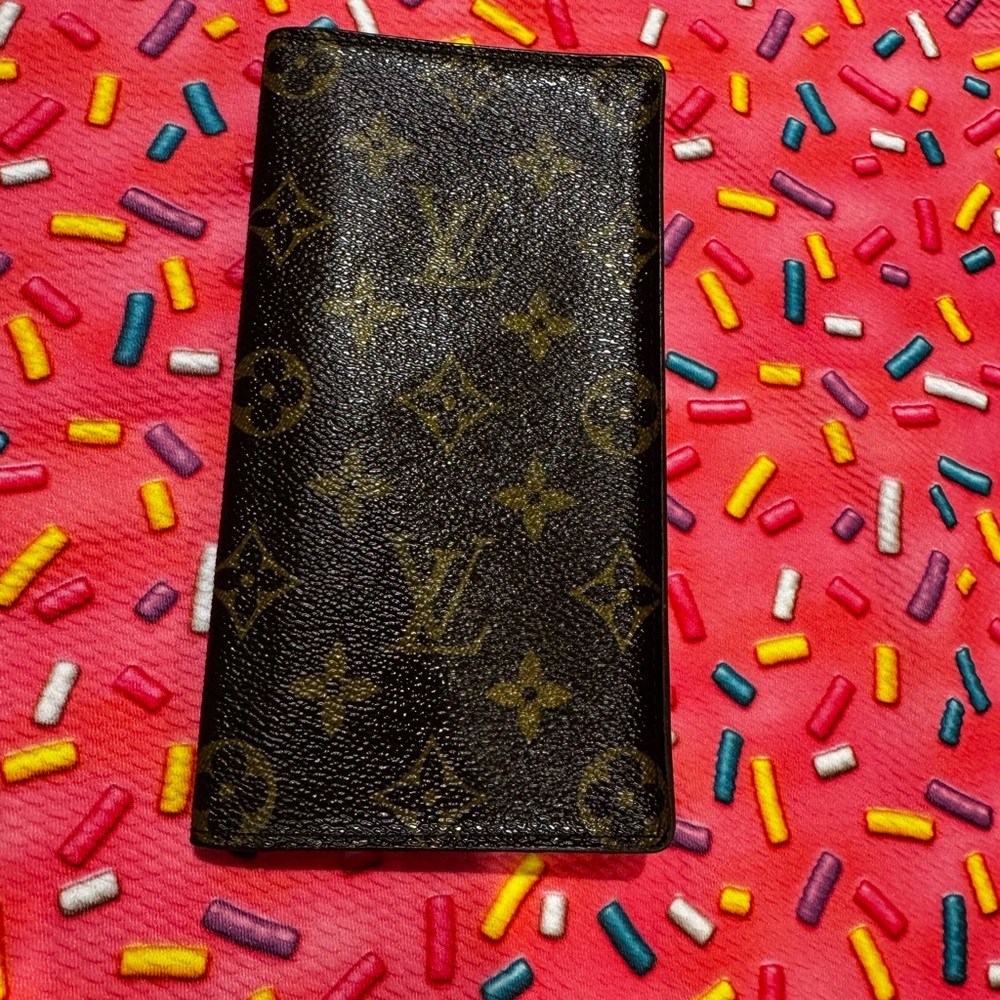 Louis Vuitton Brown Billfold Card Long  Monogram Wallet
